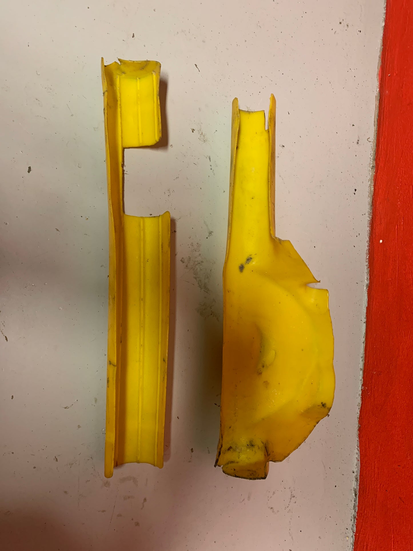 Suzuki RM125 1984 fork protectors