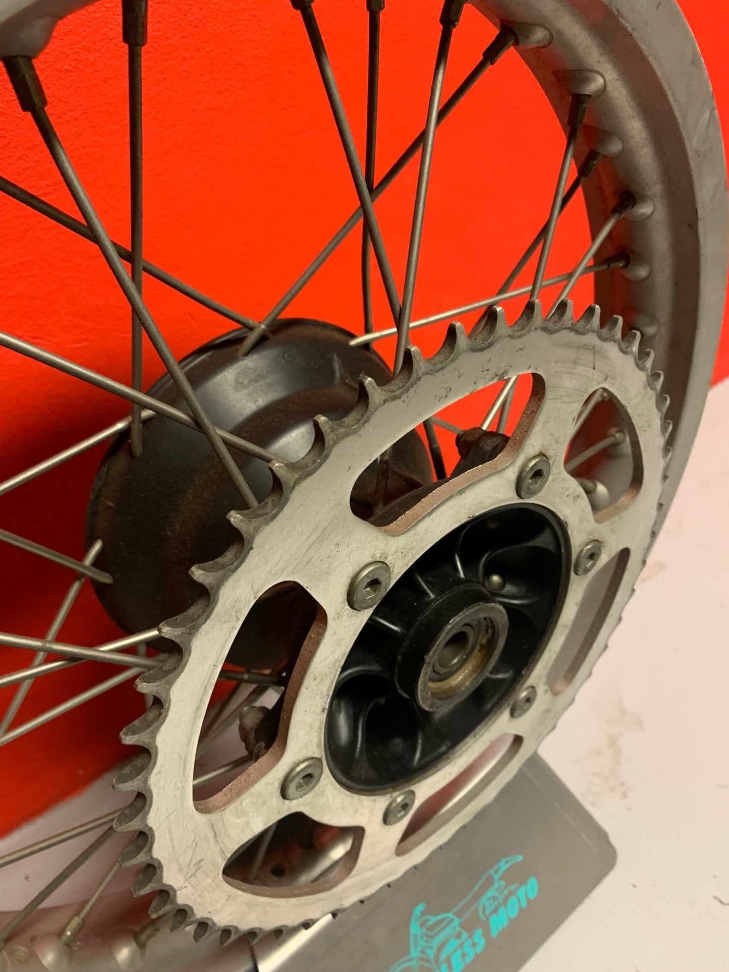 Suzuki RM125 1981-1984 rear wheel