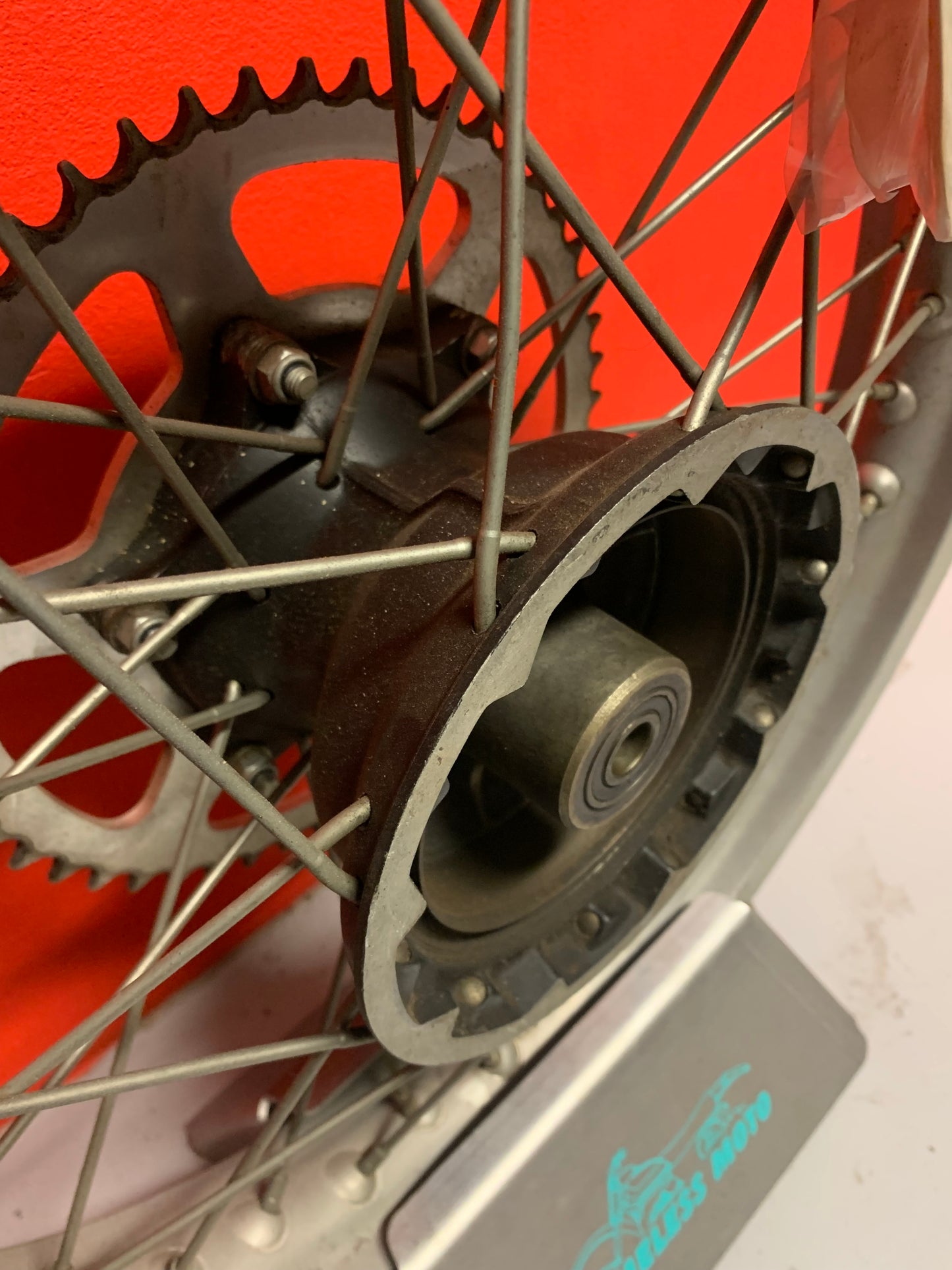 Suzuki RM125 1981-1984 rear wheel