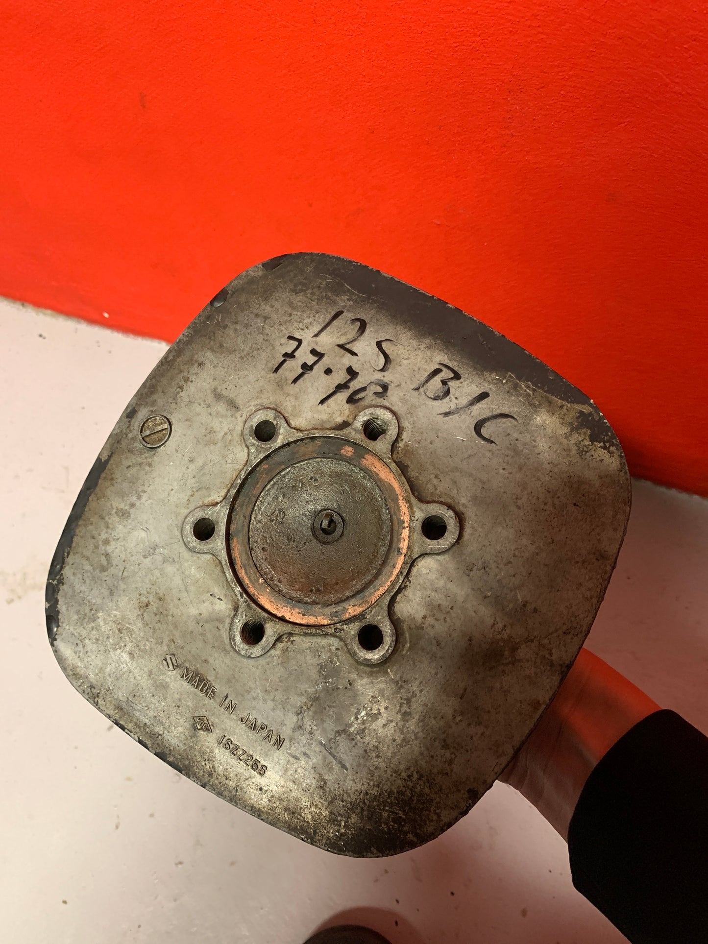 Suzuki RM125 B-C 1977-1978 cylinder head