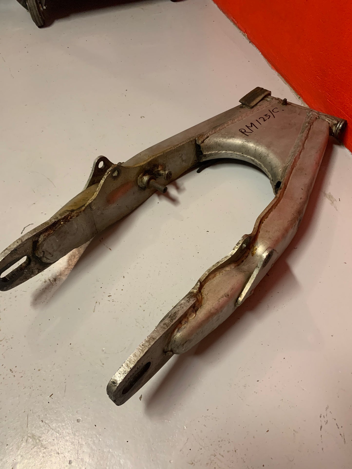 Suzuki RM125 C 1978 swingarm