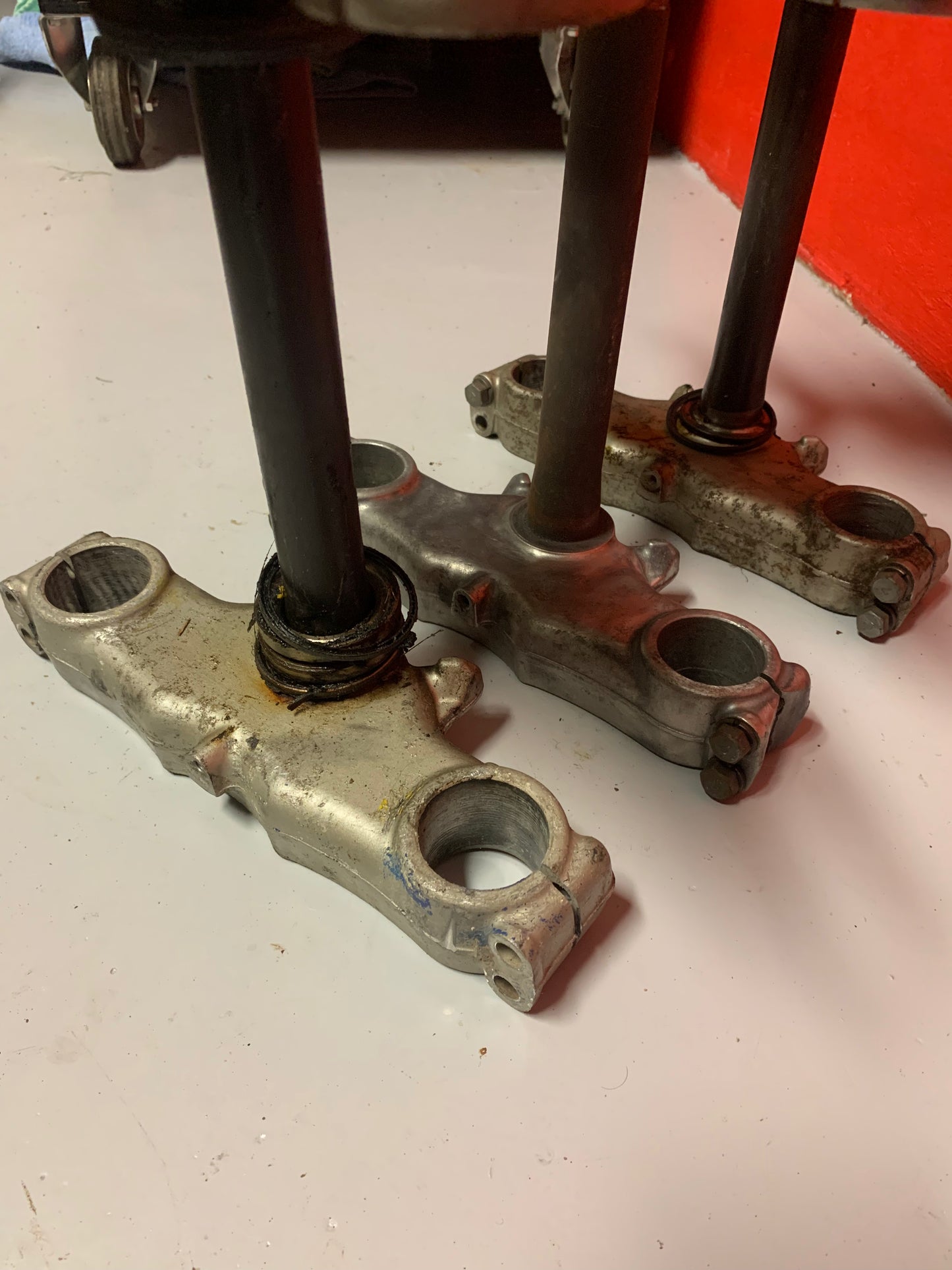 Suzuki RM125 N&T 1979/1980 tripple clamps