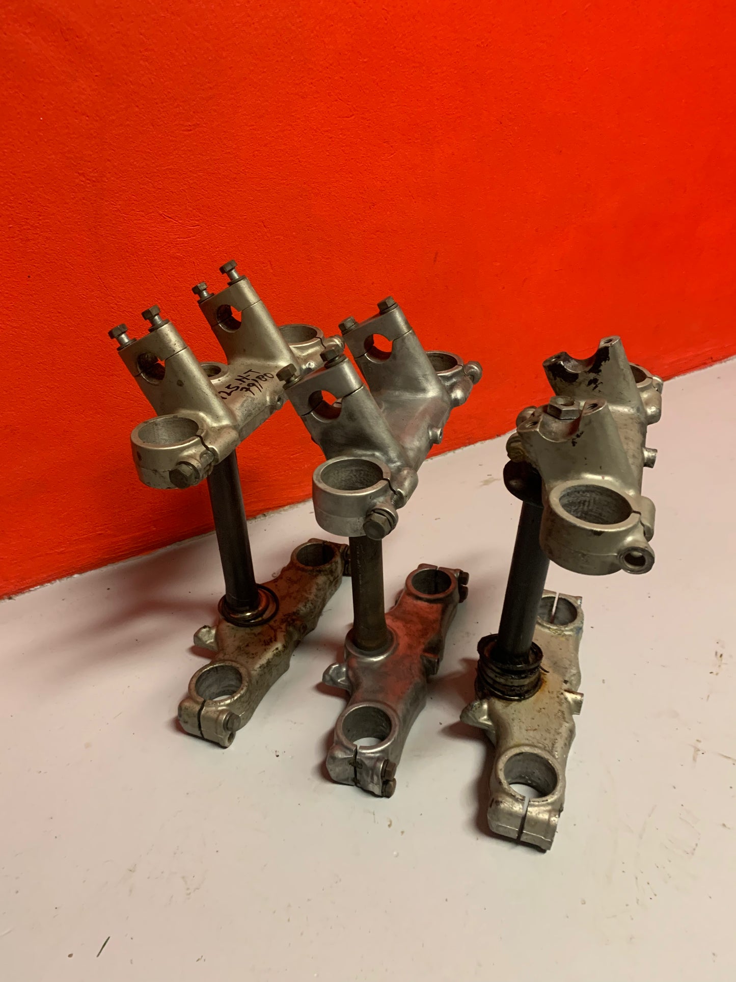 Suzuki RM125 N&T 1979/1980 tripple clamps