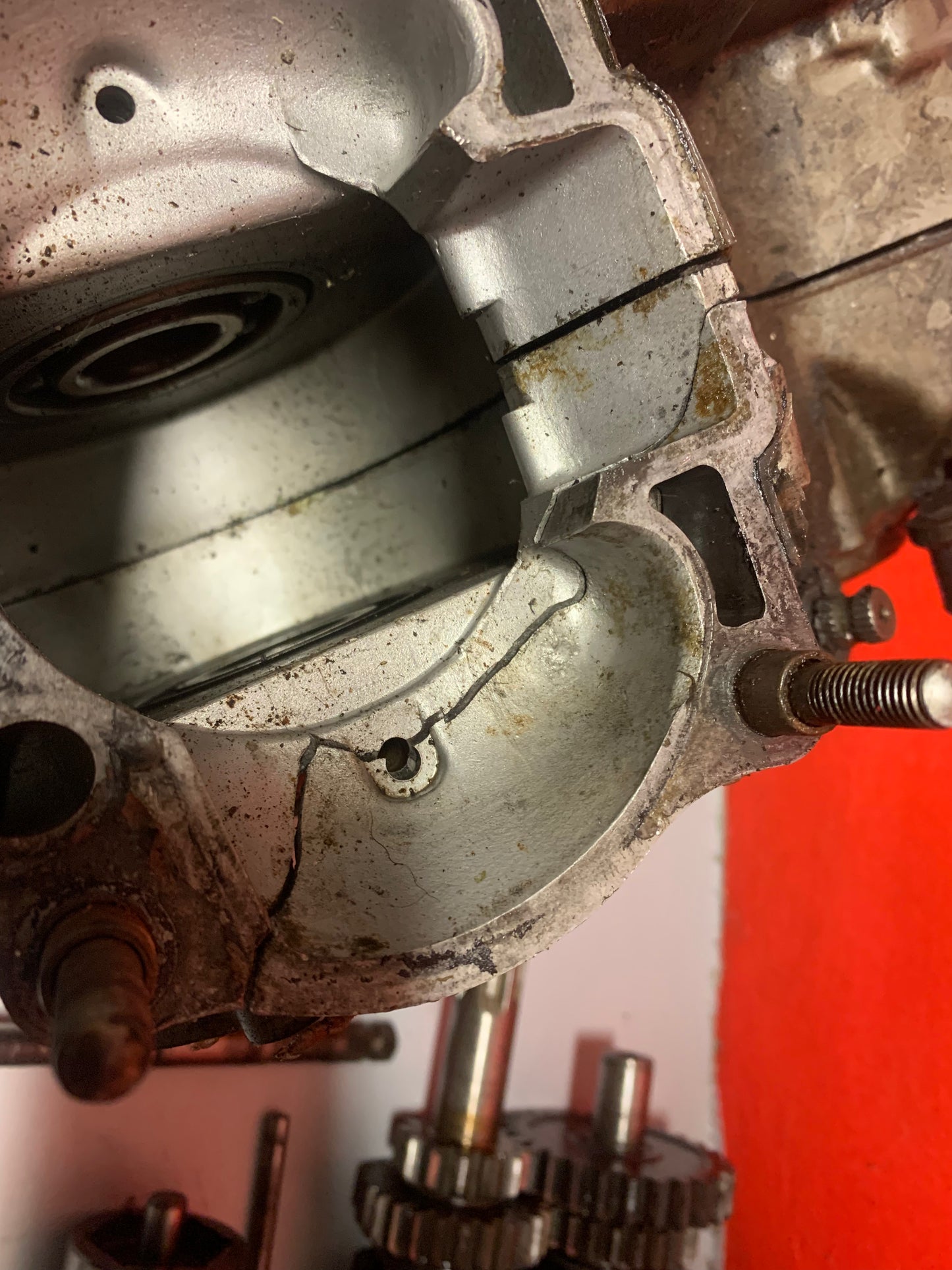 Complete Suzuki RM250F 1985 damaged engine.