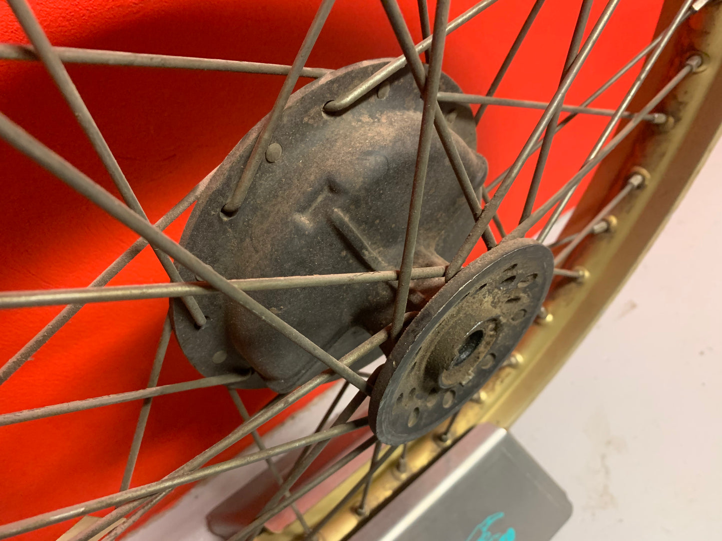 Yamaha YZ400 1983 front wheel