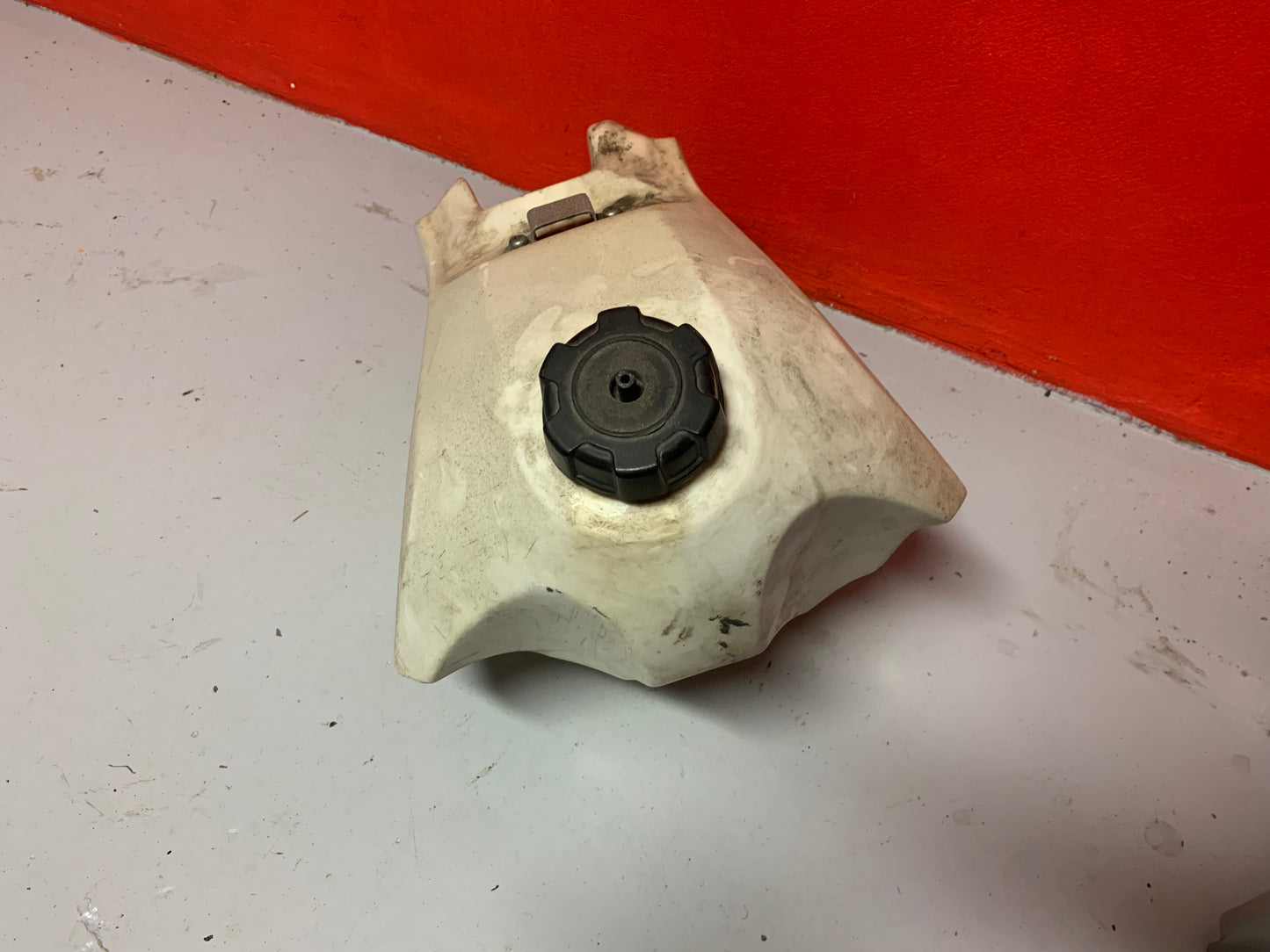 Yamaha YZ125 1984/1985 fuel tank