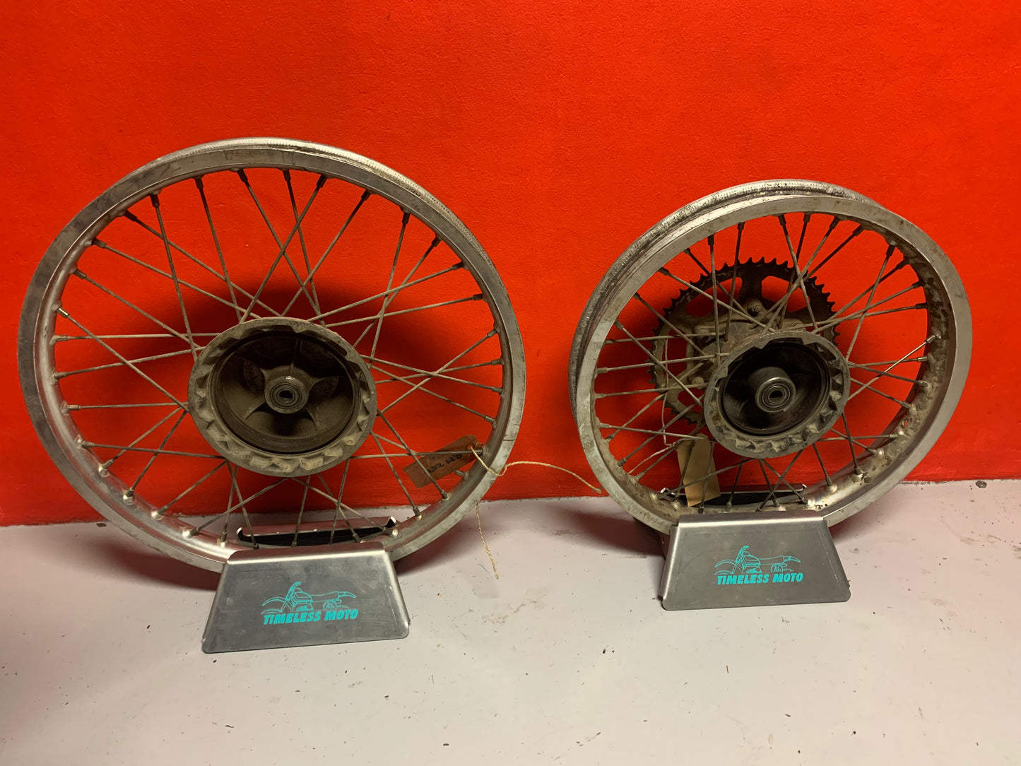 Suzuki RM250 1981 wheels