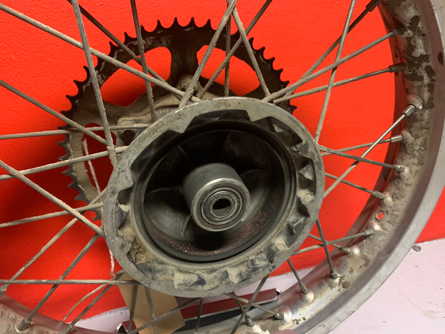Suzuki RM250 1981 wheels