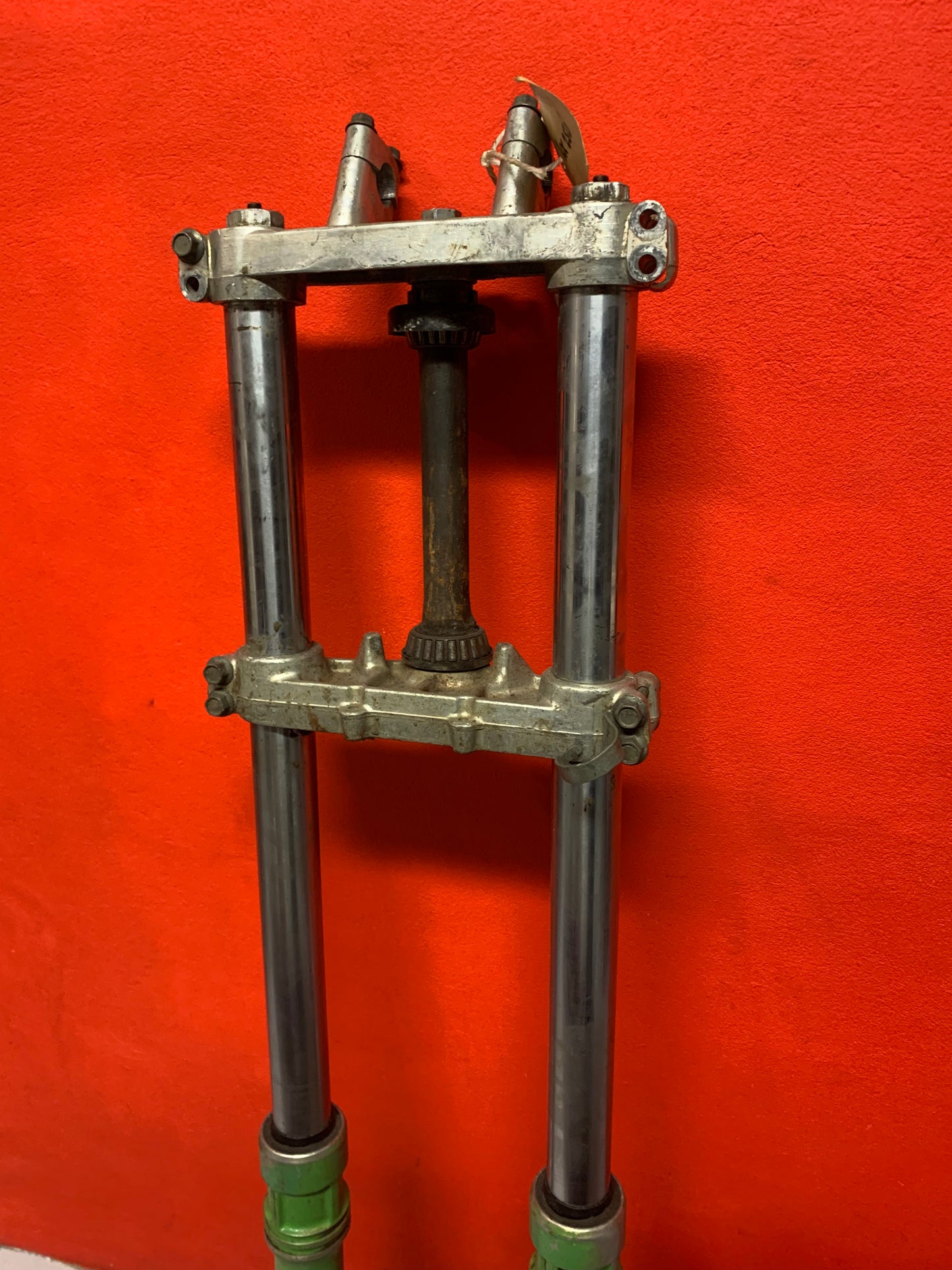 Kawasaki KX250 +/- 1980 complete front end forks