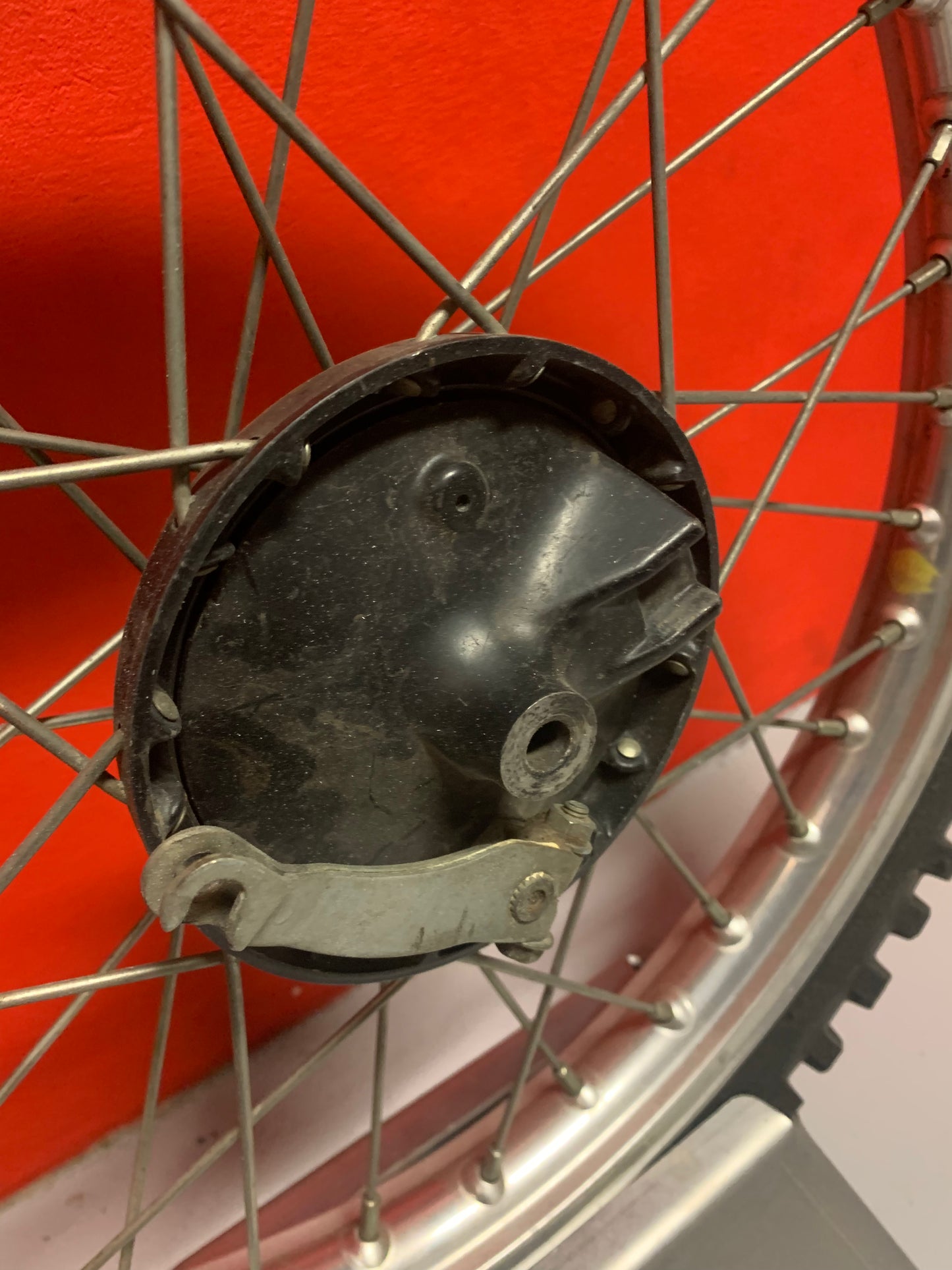 Suzuki RM80 1982 front wheel complete