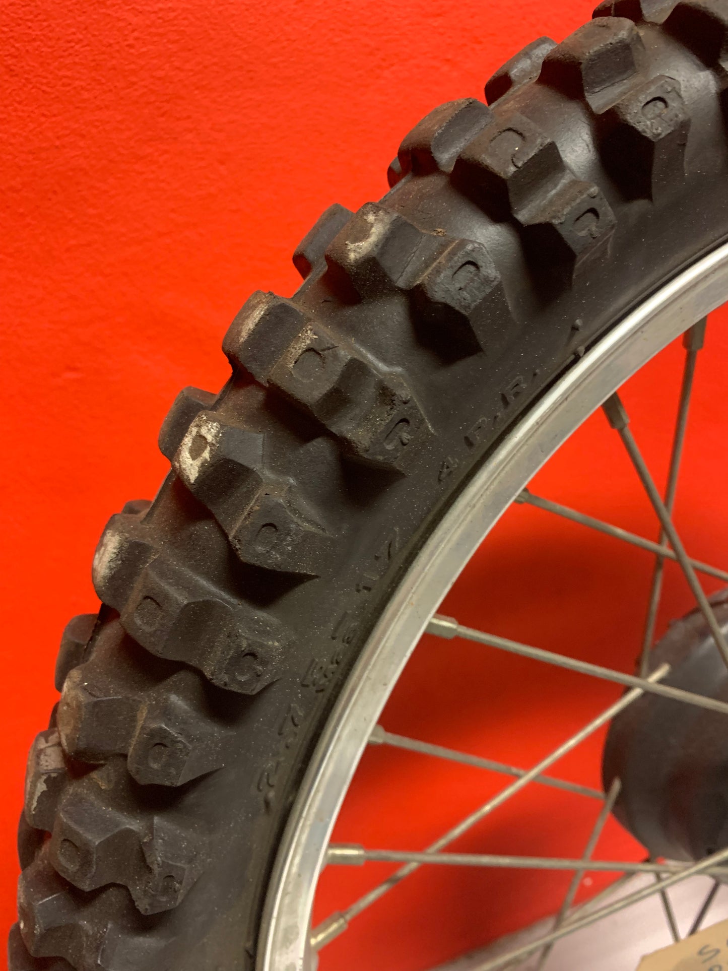 Suzuki RM80 1982 front wheel complete