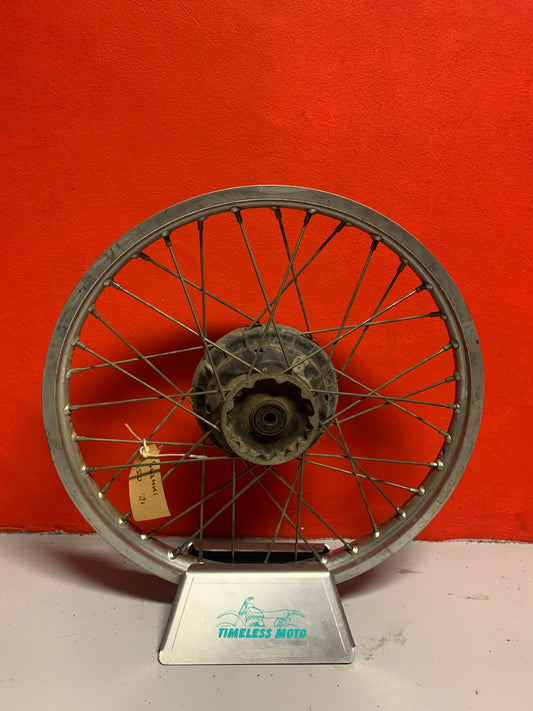 Suzuki RM250 1981 front wheel