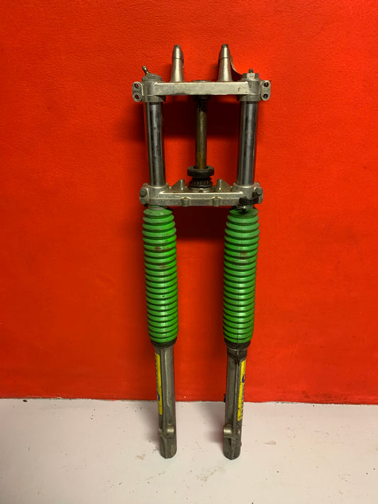 Kawasaki KX125/KX250 1980 complete front end forks
