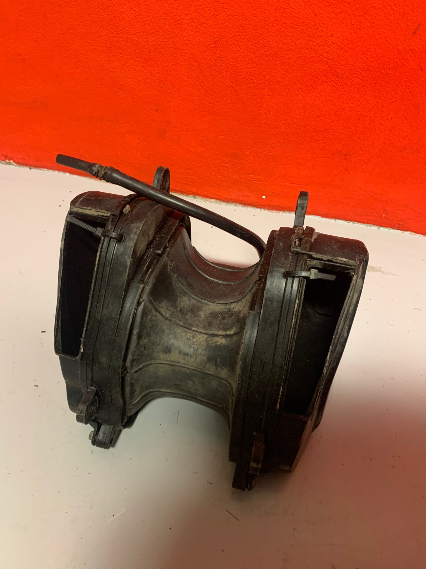 Suzuki RM125 1981-1984 airbox