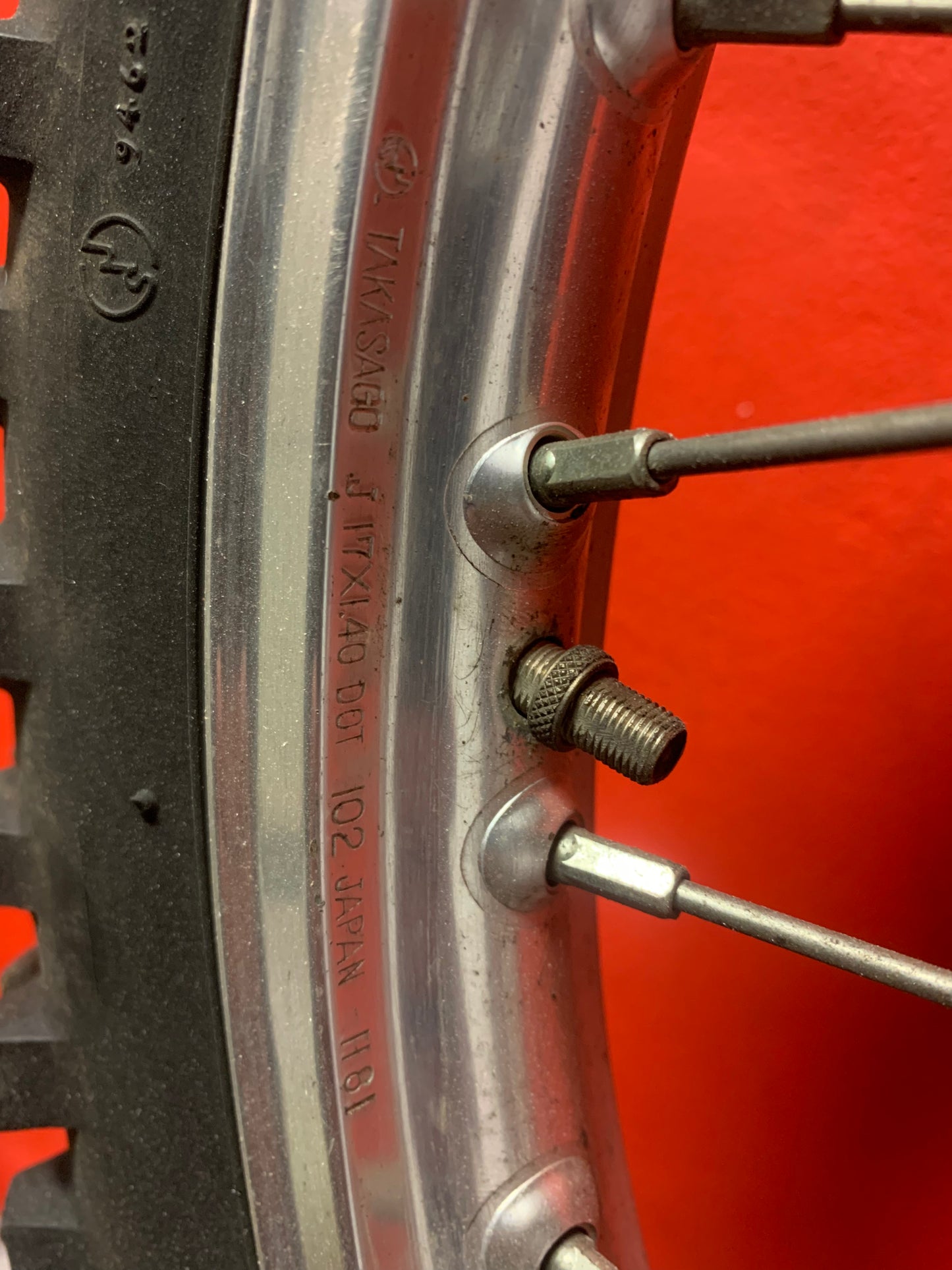 Suzuki RM80 1982 front wheel complete