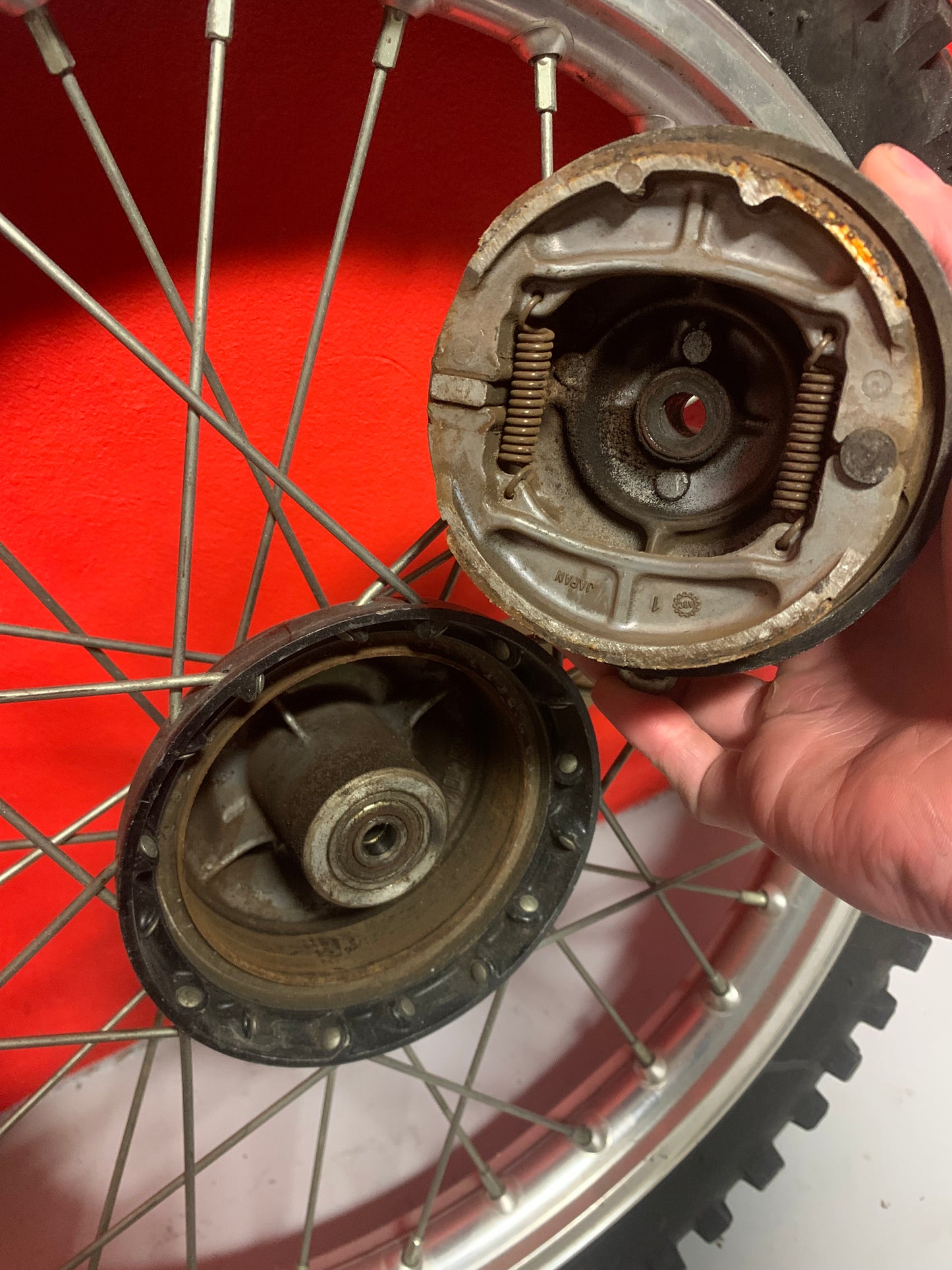 Suzuki RM80 1982 front wheel complete